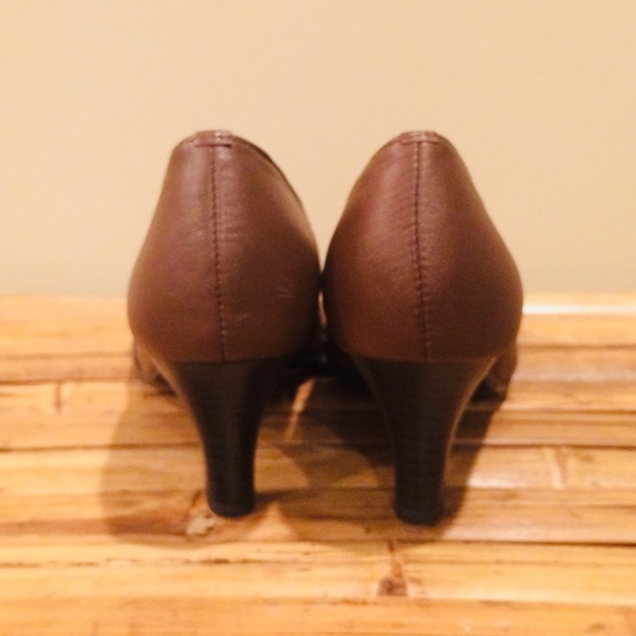 EUROSOFT Genuine Leather Pumps - Picture 3 of 6